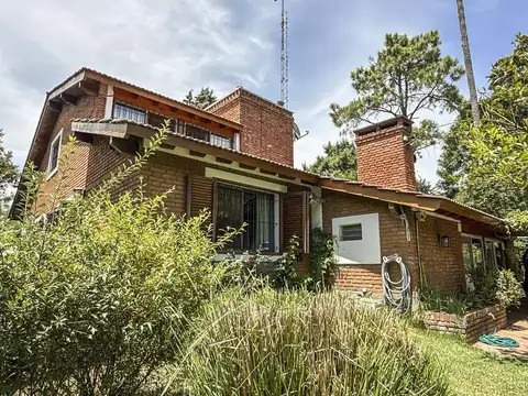Casa 7 ambientes con 3 baños