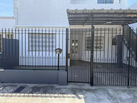 Casa en Alquiler en Berazategui, $ 700.000