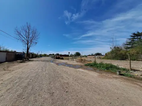 Terreno en Venta - APTO PH y CREDITO HIPOTECARIO - Luzuriaga