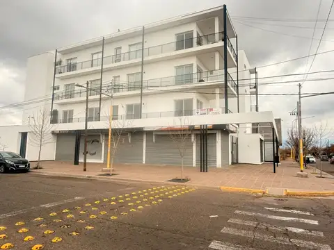 Patricios esquina Constitucion 100