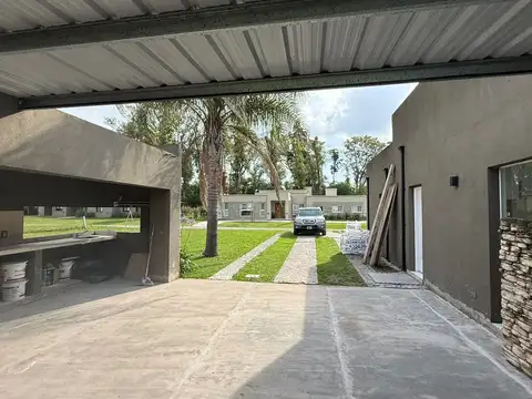 Casa en Venta en Lujan, USD 1.200