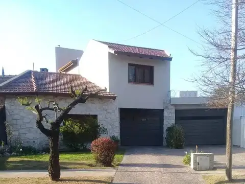 ¡Alquiler! Amplia Casa en Villa Belgrano ¡Ideal para uso Residencial o Comercial!