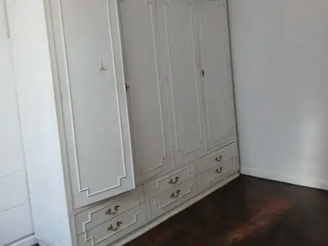 Depto Tipo Casa en Alquiler 50 años