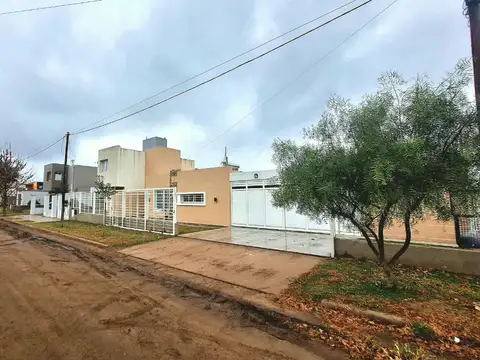 VENTA TERRENO CON CONSTRUCCION, COLONIA TIROLESA