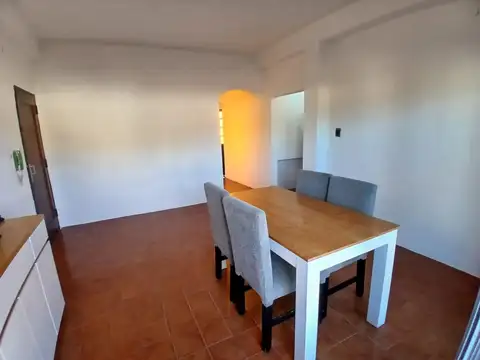 Depto Tipo Casa en Venta en Villa Adelina, USD 115.000