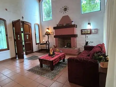 CASA EN VENTA EN VAQUEROS RODEADA DE NATURALEZA