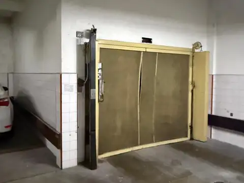 Departamento 6 ambientes con 5 baños