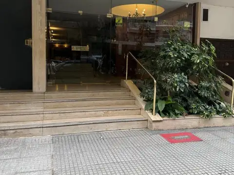 DEPARTAMENTO 6 AMB EN AVENIDA PRESIDENTE QUINTANA RECOLETA !