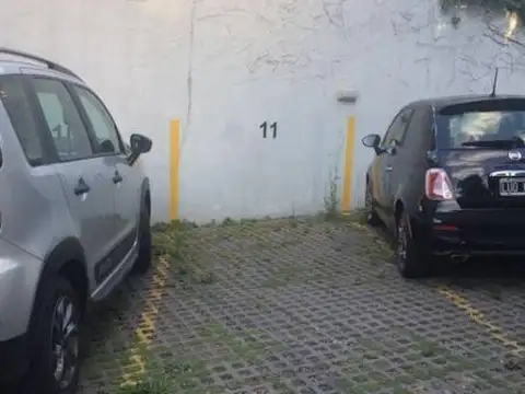 Fitz Roy al 2000 esq. Guatemala -  Cochera en venta