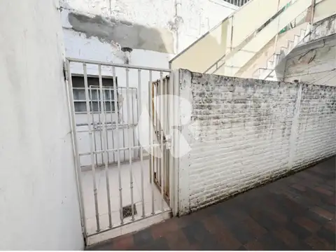 Depto Tipo Casa en Venta en Saavedra, USD 79.000