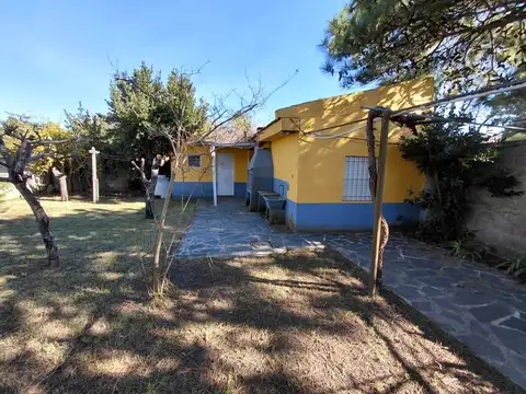 Casa 3 ambientes con 1 baño