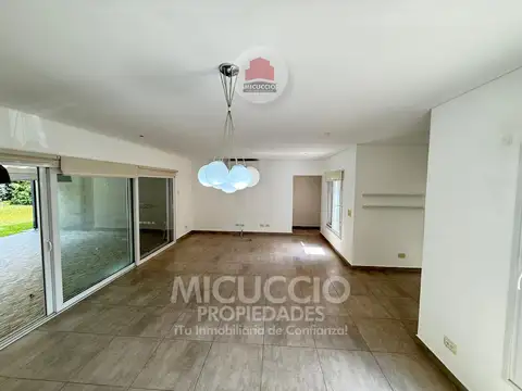 Casa 3 ambientes con 2 baños