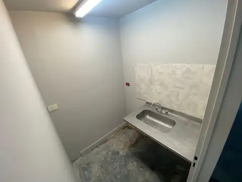 Local en Venta en Olivos, USD 450.000