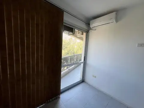 Departamento en Alquiler en Barrio 20 De Febrero, $ 550.000