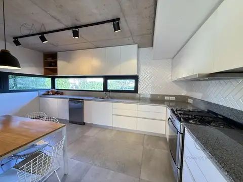 Casa en alquiler en Arenas del Sur