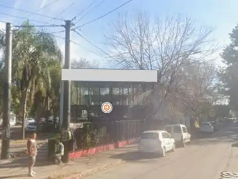Luis Podestá Costa 3200