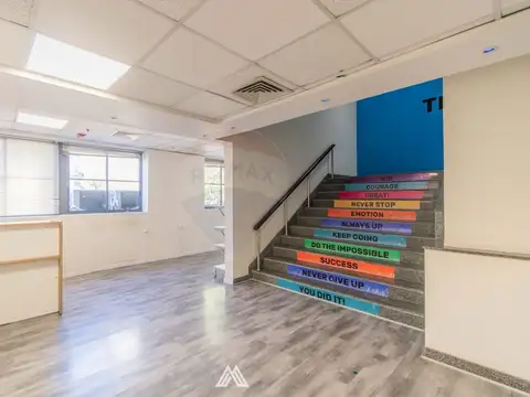ALQUILER OFICINA SEMIEQUIPADA EN CENTRO