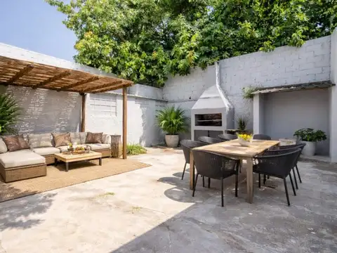 VENTA - PH TIPO CASA - 4 AMBIENTES - REFACCIONADO - PATIO - VILLA RIACHUELO