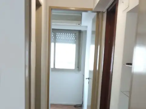 Departamento en Alquiler 3 Ambientes en Almagro Sobre Av Corrientes - Lateral- luminoso