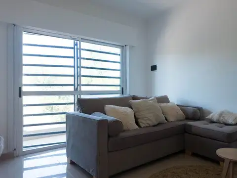 VENTA CASA TIPO TRIPLEX  DE 3 PISO CON COCHERA