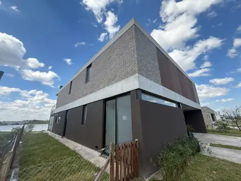 Casa en Venta en Puertos - Riberas, USD 790.000