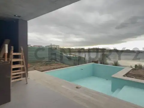 av de los lagos , Piso 0