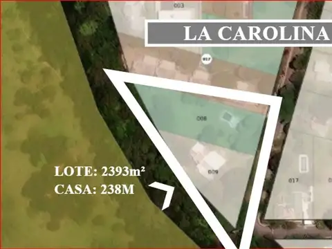 LA CAROLINA - Pque arbolado de 2500m² Casa de 238m²/ Pileta