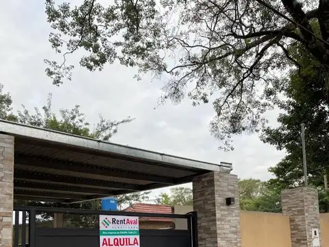 (A354) ALQUILO CASA DE 2 HABITACIONES SOBRE AV. URQUIZA
