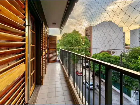 Departamento en Venta en Villa Ballester - 4 ambientes con Cochera - Centro.