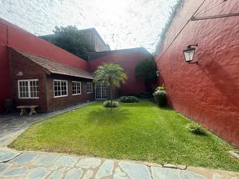 Depto Tipo Casa en Venta de 5 ambientes