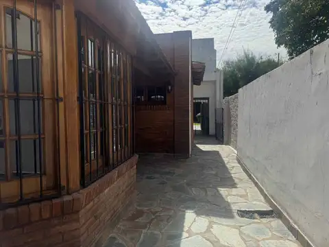 Depto Tipo Casa en Venta con 1 cocheras