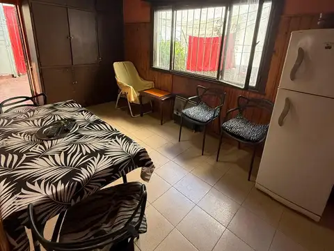 Depto Tipo Casa 5 ambientes con 2 baños
