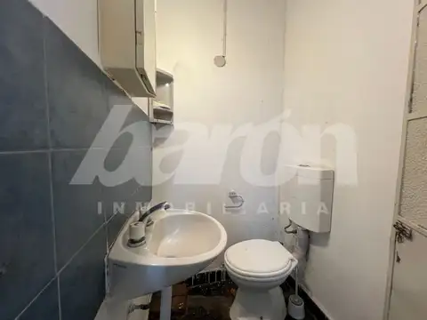 Alquiler - Oficina apto profesional- Remedios de Escalada, Lanús