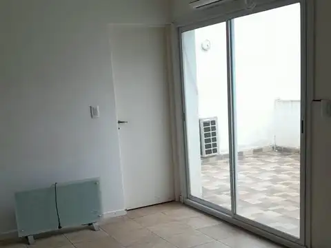 Brandsen 4800, Piso Bra