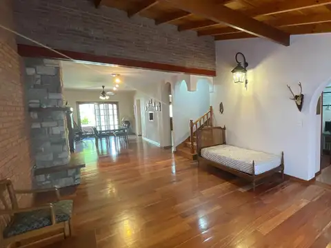 Casa en Venta con 1 cochera