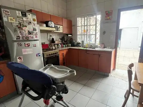 Ph al frente con patio y terraza