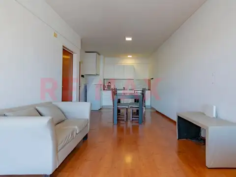 Venta 2 amb balcón c/cochera Apto Airbnb
