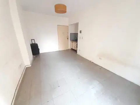 Departamento en Alquiler en Monserrat, $ 340.000
