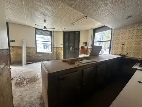 Local en Alquiler 50 años