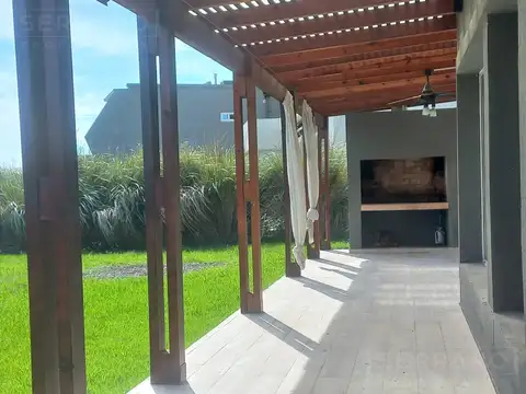 Casa en Alquiler en San Sebastián, USD 1.700