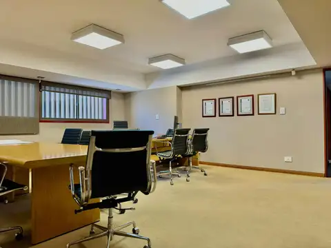 Oficina en Alquiler al Oeste
