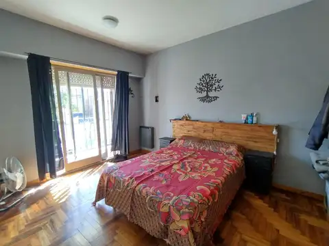 Depto Tipo Casa 6 ambientes con 3 baños