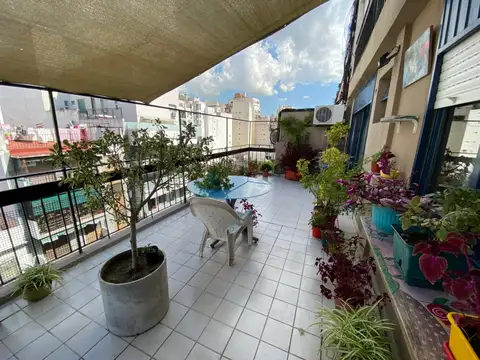 3 ambientes con Balcon Terraza en Parque Centenario