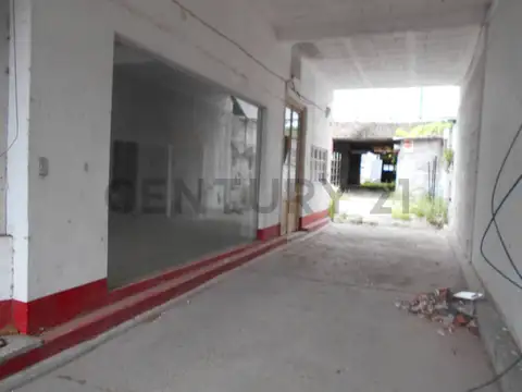 Local en Venta en Olivos – Grandes Dimensiones