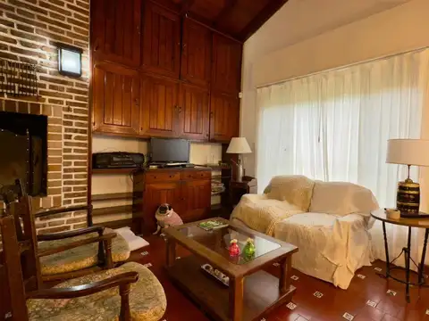 Casa en Venta con 1 cochera