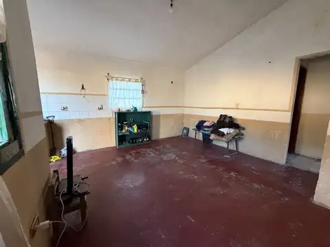 Casa en Venta en Ameghino, USD 42.000