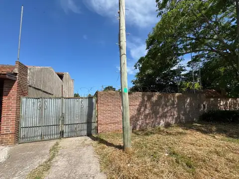 Terreno en Venta en Barrio López de Gomara, USD 42.000