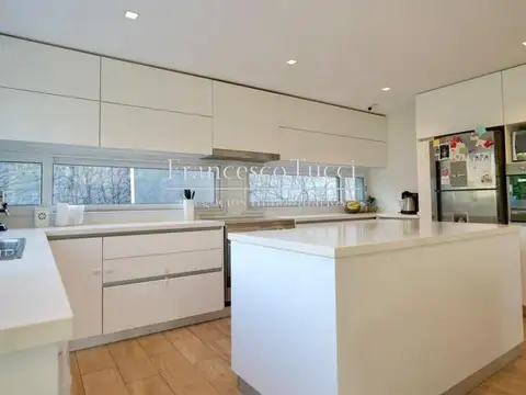 Casa en Venta en Barrio Parque Leloir, USD 449.900