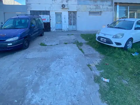 Local Comercial, más Departamentos sobre AV. SAN MARTIN, Fray Luis Beltran, Cordon industrial