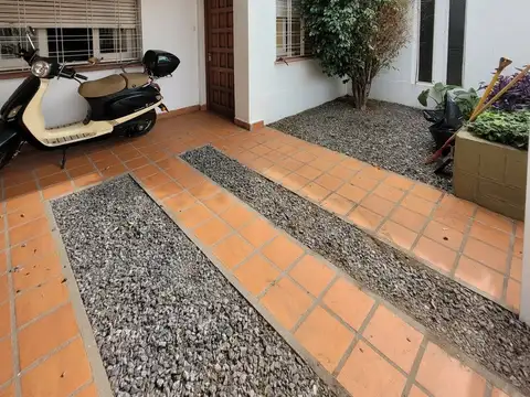 Casa de 3 Dorm Mas Depto en Venta B La France